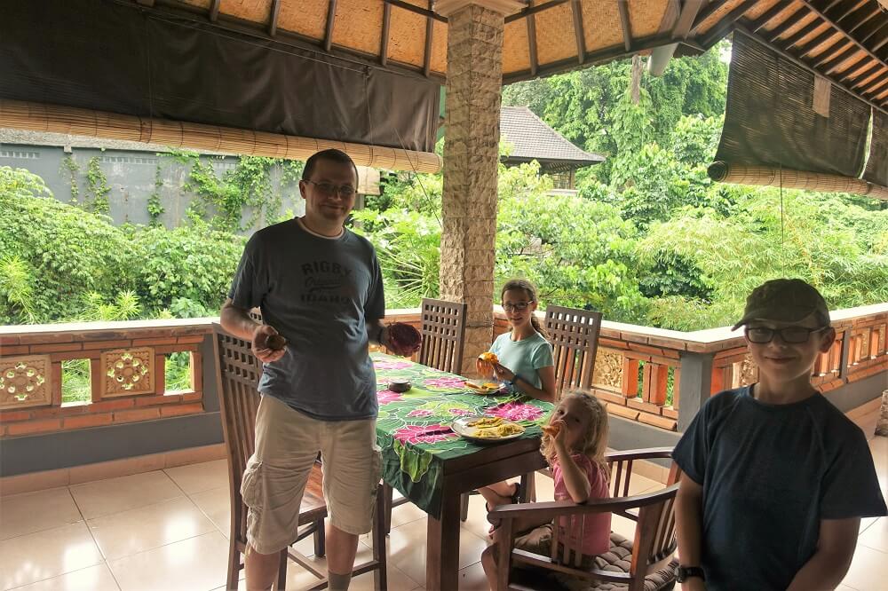 Ani's Villas open-air living space