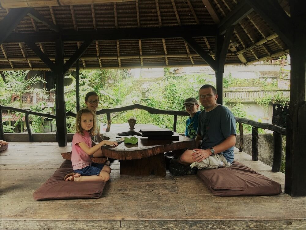 Outdoor dining Bali