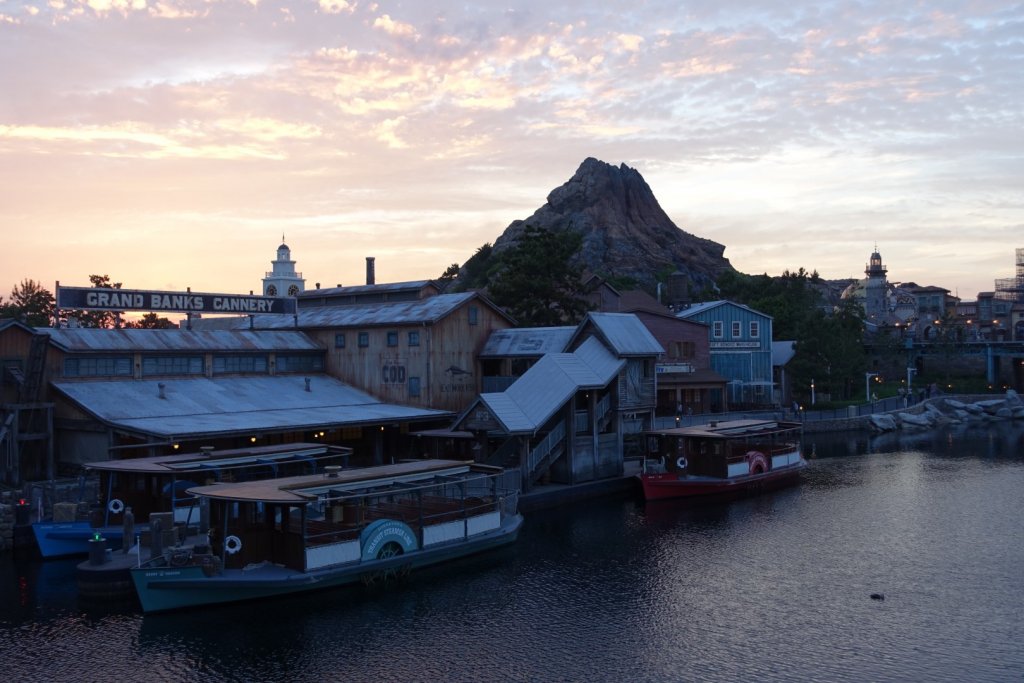 Tokyo DisneySea at sunset