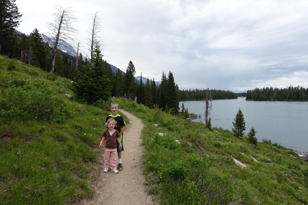 kids on hiking trail