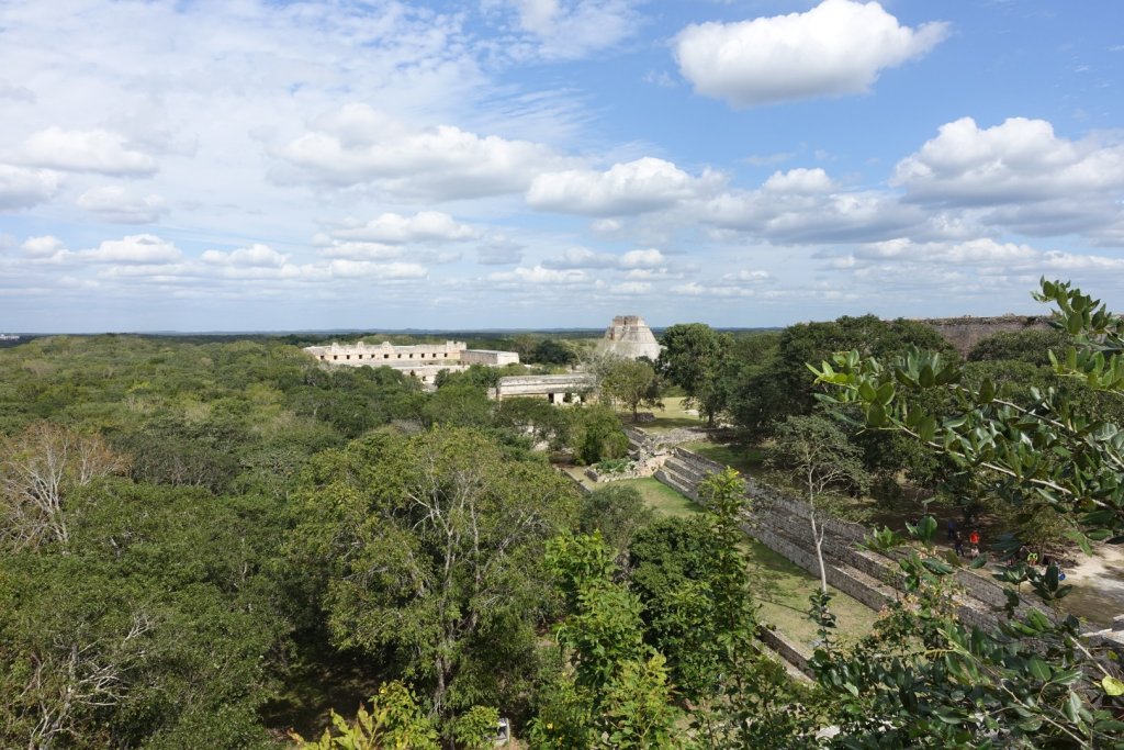 Mayan temple and other ruins