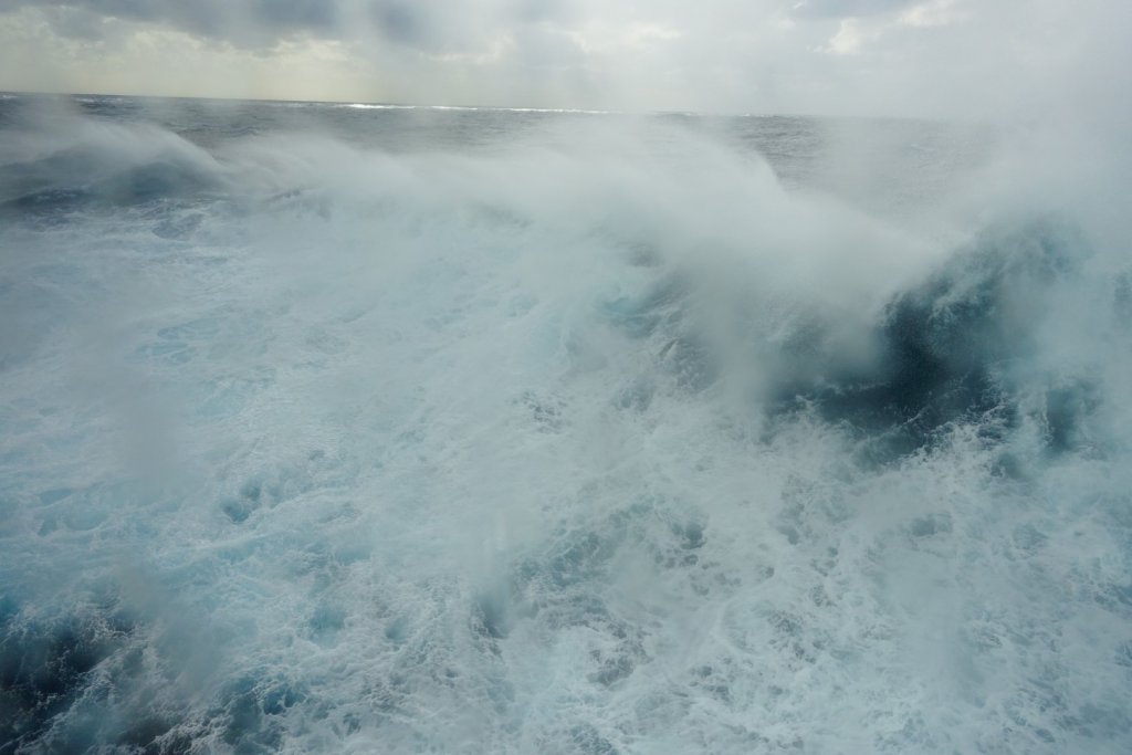 rough ocean water