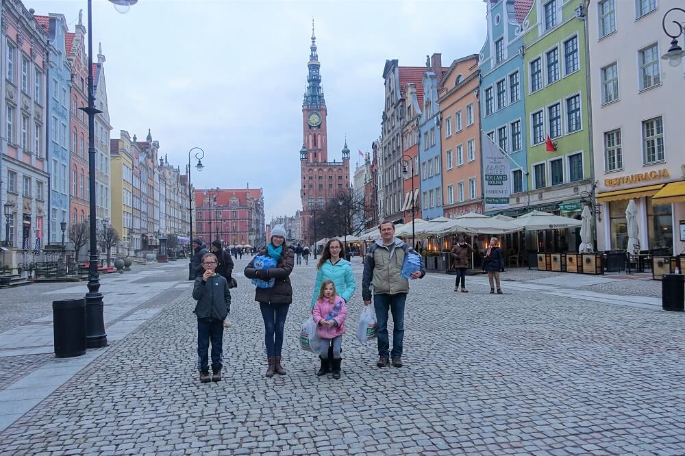 In Old Town Gdansk with groceries