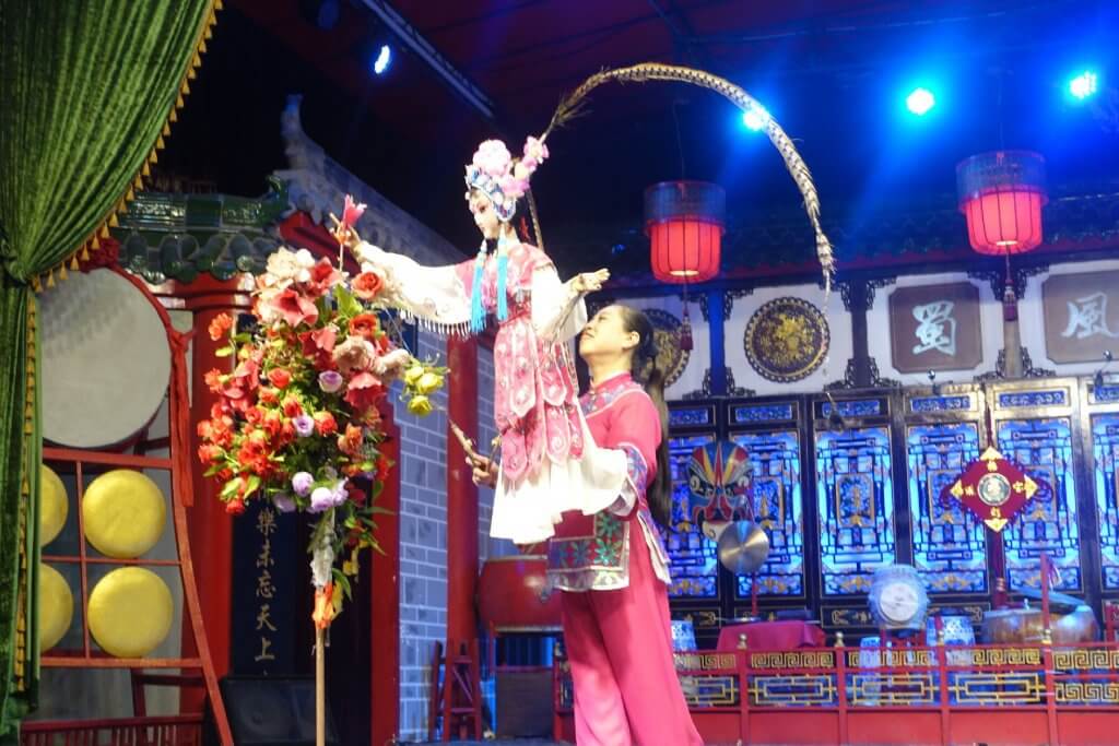 Hand puppet at Sichuan Opera