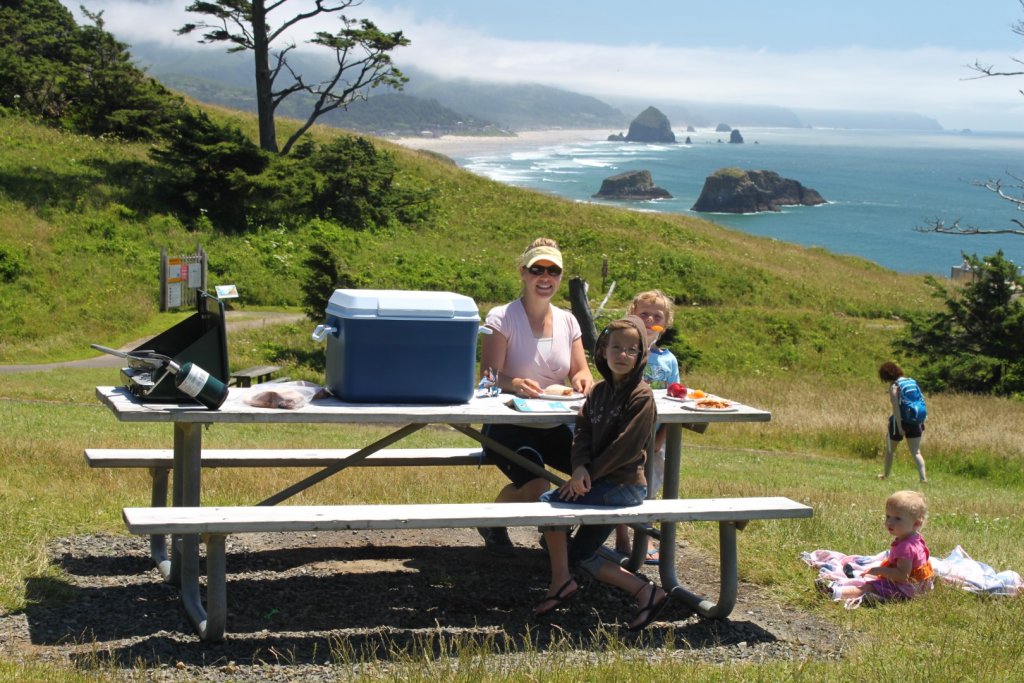 picnic overlooking the ocean at Ecola Point