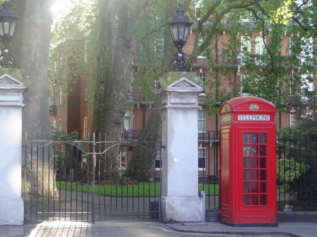 red telephone booth