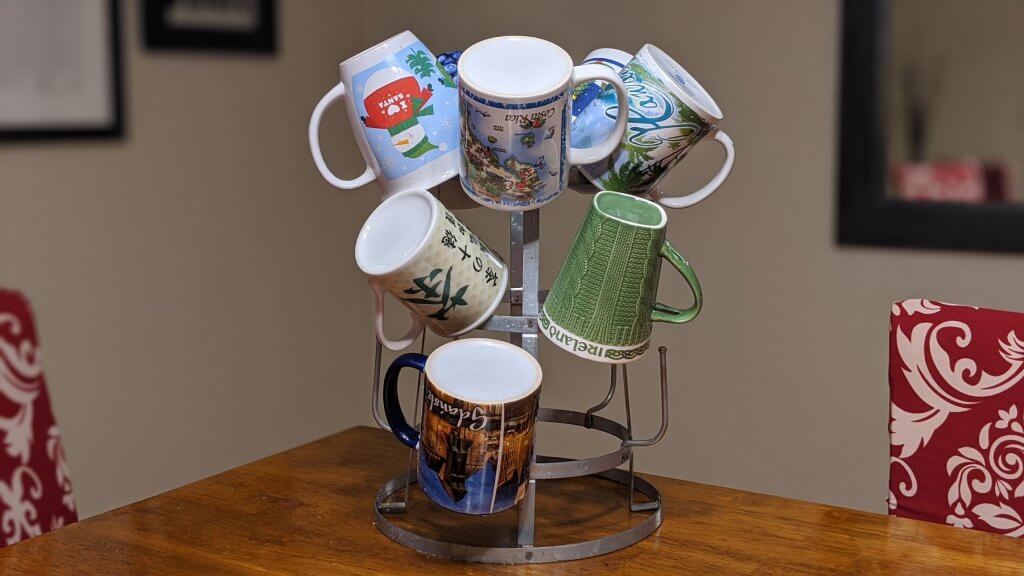 mug stand with mugs