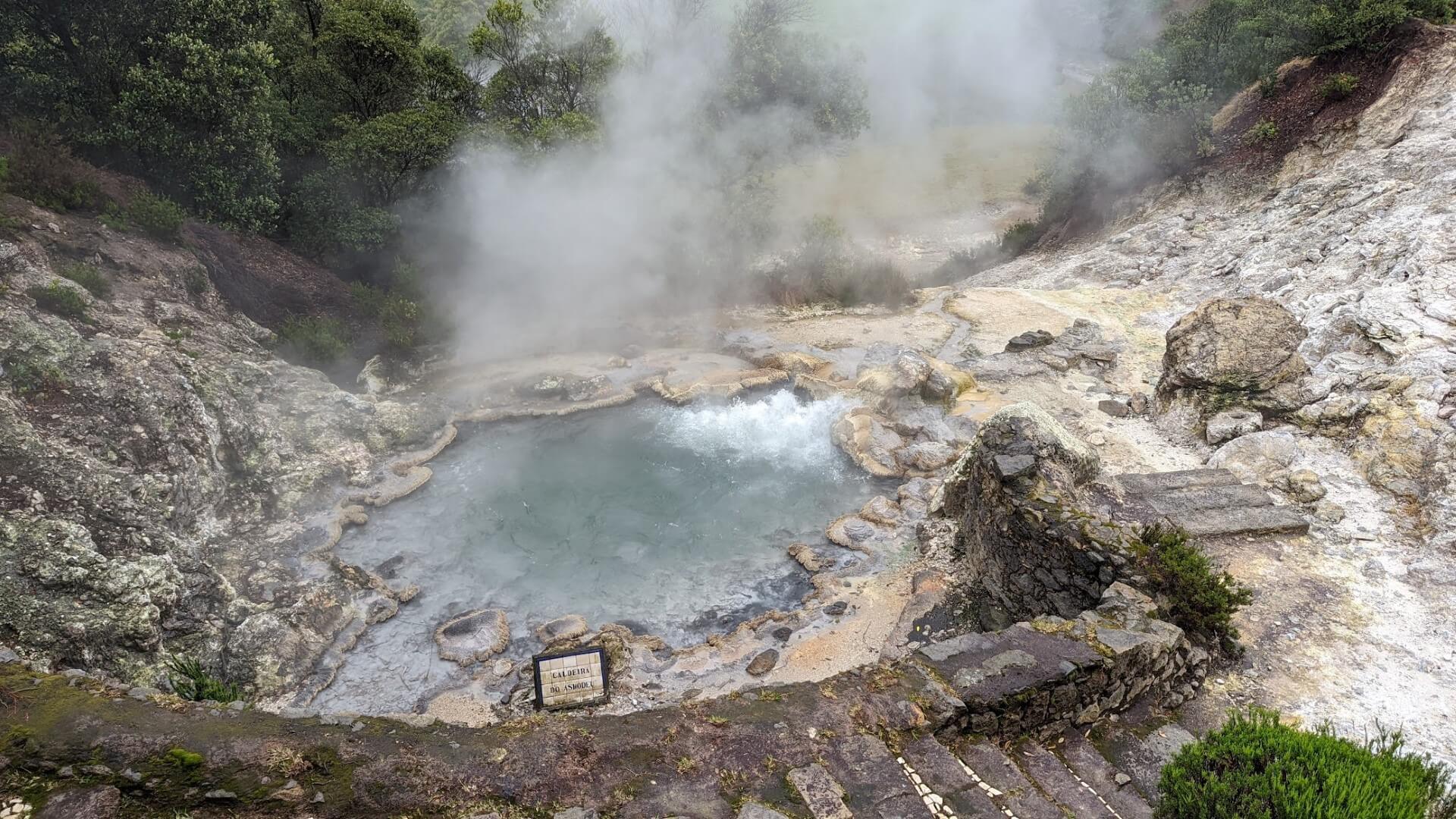 bubbling hot pool